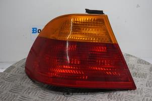Usagé Feu arrière gauche BMW 3 serie (E46/2) 318 Ci Prix € 35,00 Règlement à la marge proposé par Boels Autodemontage