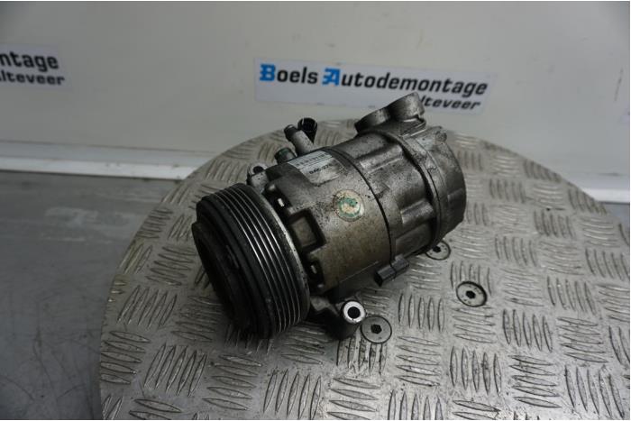 Air conditioning pump from a BMW 3 serie Compact (E46/5) 316ti 16V 2001