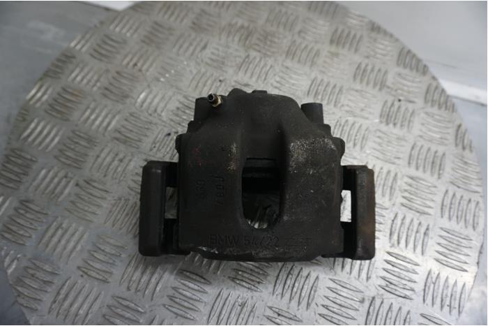 Gebrauchte Bremszange links vorne BMW 3 serie Compact (E46/5) 316ti 16V Preis € 35,00 Margenregelung angeboten von Boels Autodemontage