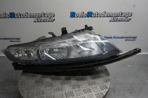 Used Headlight, right Honda Civic (FK/FN) 1.4i Type S 16V Price € 100,00 Margin scheme offered by Boels Autodemontage