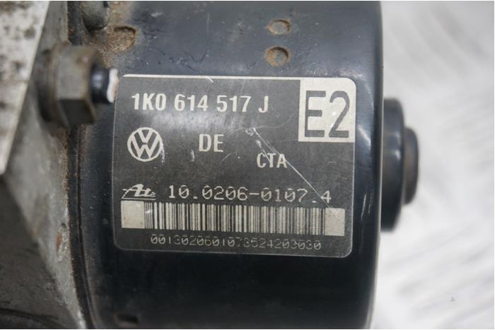 Bomba ABS de un Volkswagen Golf V (1K1) 2.0 TFSI GTI 16V 2005