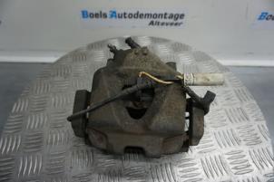 Used Front brake calliper, left BMW 3 serie Touring (E91) 320i 16V Price € 50,00 Margin scheme offered by Boels Autodemontage