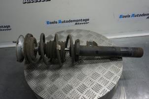 Used Front shock absorber rod, left BMW 3 serie Touring (E91) 320i 16V Price € 45,00 Margin scheme offered by Boels Autodemontage