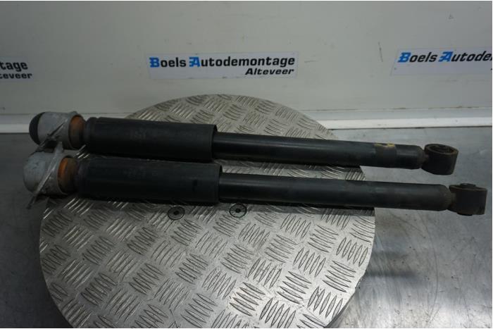 Shock absorber kit from a Seat Ibiza III (6L1) 1.4 16V 75 2002