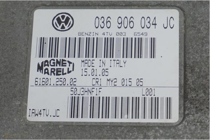 Engine management computer from a Volkswagen Polo IV (9N1/2/3) 1.4 16V 75 2005