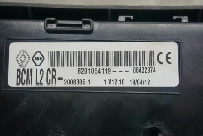 Body control computer from a Renault Clio III (BR/CR) 1.2 16V 75 2012