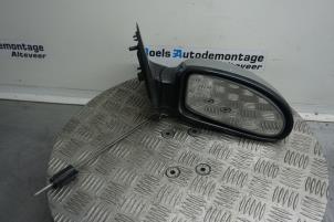 Used Wing mirror, right Ford Focus 1 1.6 16V Price € 25,00 Margin scheme offered by Boels Autodemontage