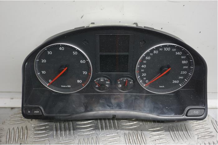 Odometer KM from a Volkswagen Golf Plus (5M1/1KP) 1.6 FSI 16V 2005