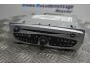 Radio CD player from a Renault Megane III Berline (BZ), 2008 / 2017 1.6 16V, Hatchback, 4-dr, Petrol, 1.598cc, 81kW (110pk), FWD, K4M858; K4MR8, 2008-11 / 2017-03, BZ0U; BZ0V; BZ1B; BZ1H; BZ1U; BZDU; BZM4 2011