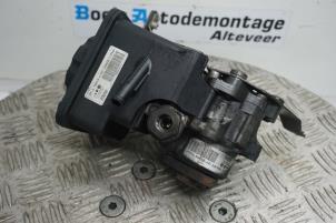 Used Power steering pump BMW 5 serie (E60) 520d 16V Corporate Lease Price € 50,00 Margin scheme offered by Boels Autodemontage