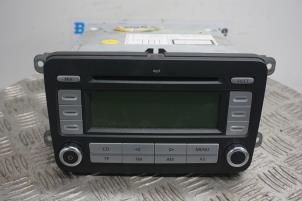Used Radio CD player Volkswagen Golf V (1K1) 1.4 FSI 16V Price on request offered by Boels Autodemontage