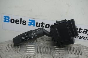 Usados Interruptor de indicador de dirección Mazda 3 Sport (BK14) 1.6i 16V Precio € 25,00 Norma de margen ofrecido por Boels Autodemontage