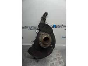 Used Front wheel hub BMW 5 serie Touring (F11) 520d 16V Price € 50,00 Margin scheme offered by Boels Autodemontage