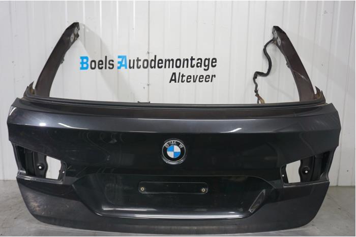Portón trasero de un BMW 5 serie Touring (F11) 520d 16V 2013