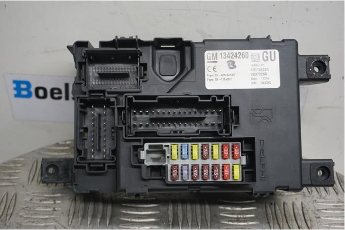 Fuse box from a Opel Corsa D 1.2 16V 2014