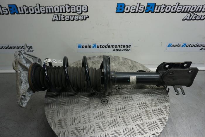 Front shock absorber rod, left from a Jeep Compass (MP) 1.4 Multi Air2 16V 4x4 2017