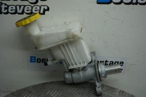 Used Master cylinder Jeep Compass (MP) 1.4 Multi Air2 16V 4x4 Price € 75,00 Margin scheme offered by Boels Autodemontage