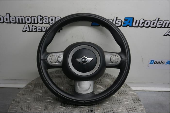 Steering wheel from a MINI Clubman (R55) 1.6 16V One 2010