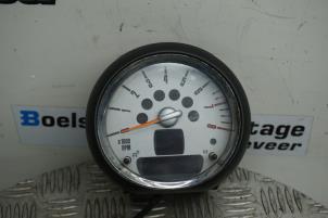 Used Tachometer Mini Clubman (R55) 1.6 16V One Price € 75,00 Margin scheme offered by Boels Autodemontage