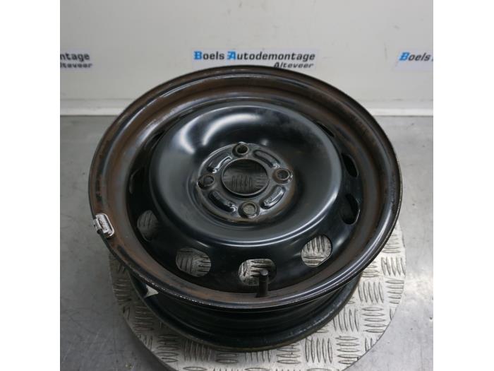 Wheel from a Ford C-Max (DXA) 1.5 TDCi 120 16V 2017