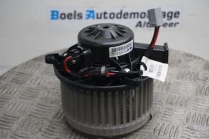 Usagé Ventilateur chauffage Opel Insignia 1.6 SIDI Eco Turbo 16V Prix € 50,00 Règlement à la marge proposé par Boels Autodemontage