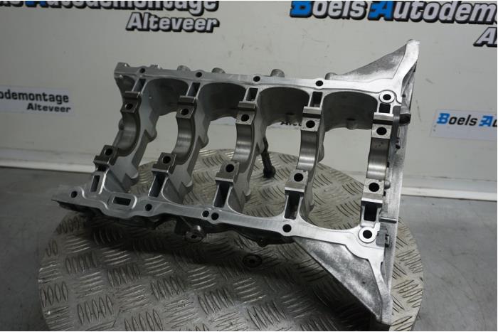 Used Engine crankcase Opel Insignia 1.6 SIDI Eco Turbo 16V Price € 125,00 Margin scheme offered by Boels Autodemontage