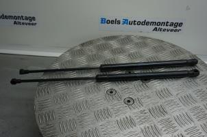 Used Set of gas struts for boot Seat Leon (1P1) 2.0 TFSI Cupra 16V Price € 25,00 Margin scheme offered by Boels Autodemontage