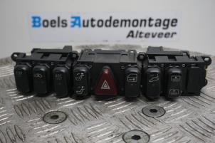 Used Panic lighting switch Mercedes CL (215) 5.8 CL-600 V12 36V Price € 40,00 Margin scheme offered by Boels Autodemontage