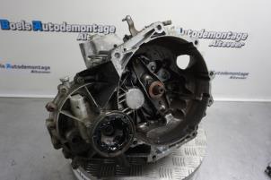 Used Gearbox Volkswagen Caddy III (2KA,2KH,2CA,2CH) 2.0 SDI Price € 500,00 Margin scheme offered by Boels Autodemontage