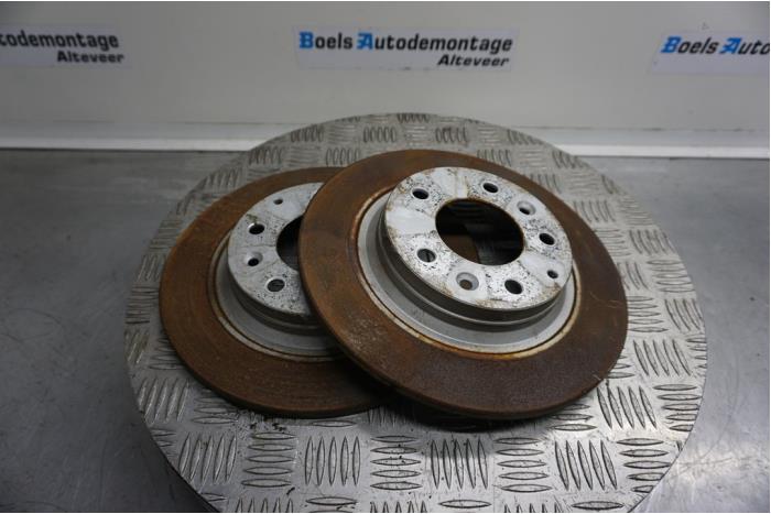 Rear brake disc from a Mazda 6 SportBreak (GH19/GHA9) 2.0 CiDT 16V 2009