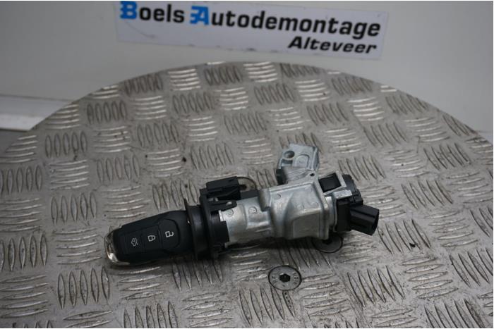 Używane Stacyjka + Kluczyk Ford Fiesta 7 1.1 Ti-VCT 12V 70 Cena € 45,00 Procedura marży oferowane przez Boels Autodemontage