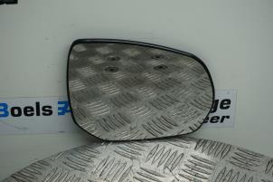 Used Mirror glass, right Citroen C4 Picasso (UD/UE/UF) 1.6 16V THP 155 Price € 15,00 Margin scheme offered by Boels Autodemontage