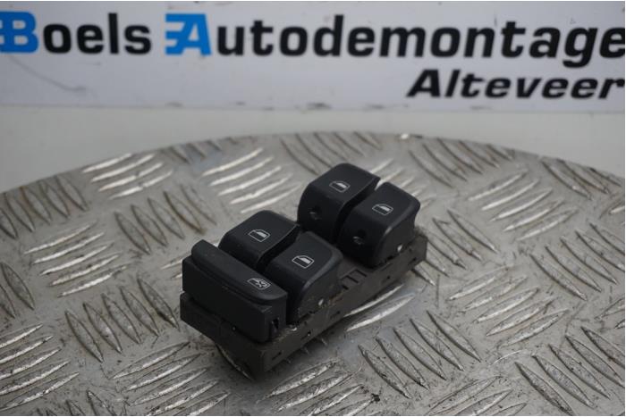 Usados Interruptor combinado de ventanillas Audi S4 Avant (B8) S4 3.0 TFSI V6 24V Precio € 15,00 Norma de margen ofrecido por Boels Autodemontage