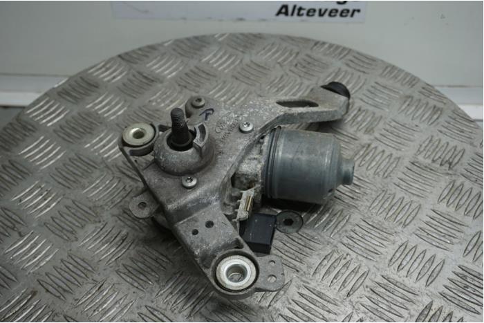 Wiper motor + mechanism from a Ford Focus 3 Wagon 1.0 Ti-VCT EcoBoost 12V 100 2015