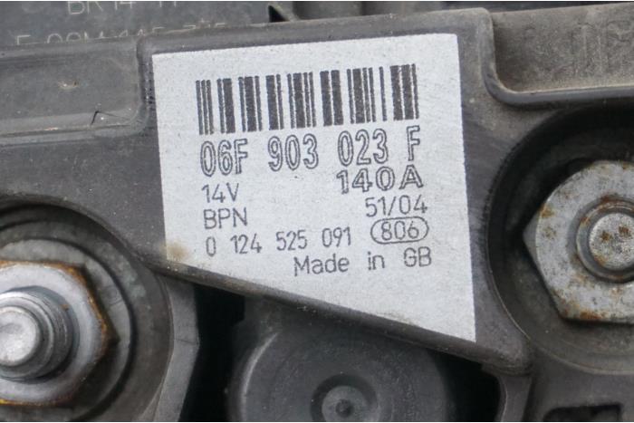 Dynamo from a Volkswagen Caddy III (2KA,2KH,2CA,2CH) 2.0 SDI 2005