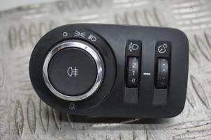 Gebrauchte Licht Schalter Opel Corsa D 1.2 ecoFLEX Preis € 20,00 Margenregelung angeboten von Boels Autodemontage
