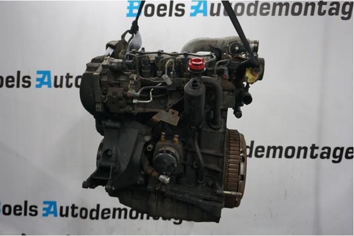Motor from a Nissan Primastar 1.9 dCi 100 2005