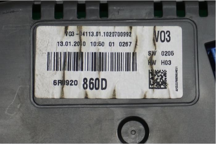 Cuentakilómetros de un Volkswagen Polo V (6R) 1.4 16V 2010