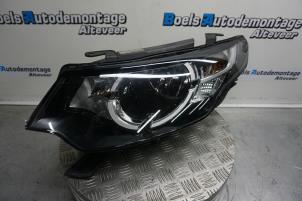 Used Headlight, left Landrover Discovery Sport (LC) 2.0 TD4 150 16V Price € 350,00 Margin scheme offered by Boels Autodemontage