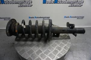 Used Front shock absorber rod, right Landrover Discovery Sport (LC) 2.0 TD4 150 16V Price € 175,00 Margin scheme offered by Boels Autodemontage