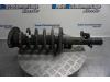Front shock absorber rod, right from a Landrover Discovery Sport (LC), 2014 2.0 TD4 150 16V, Jeep/SUV, Diesel, 1.999cc, 110kW (150pk), 4x4, 204DTD; AJ20D4, 2015-08, LCA2BN; LCS5CA2 2016