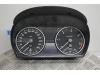 Odometer KM from a BMW 3 serie (E90), 2005 / 2011 320d 16V, Saloon, 4-dr, Diesel, 1.995cc, 120kW (163pk), RWD, M47D20; 204D4; N47D20A; N47D20C, 2004-12 / 2011-10 2006