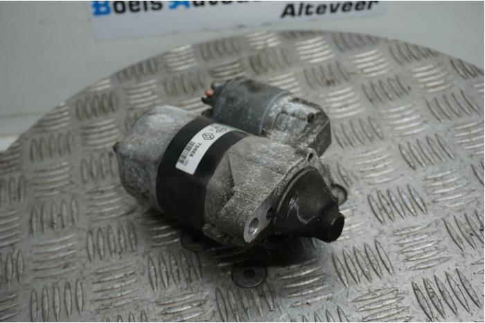 Starter from a Renault Modus/Grand Modus (JP) 1.2 16V TCE 100 2008