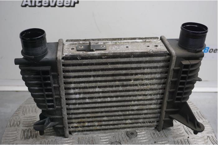 Usados Intercooler Renault Modus/Grand Modus (JP) 1.2 16V TCE 100 Precio € 40,00 Norma de margen ofrecido por Boels Autodemontage