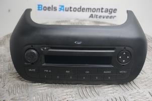 Usados Reproductor de CD y radio Peugeot Bipper (AA) 1.3 HDI Precio € 65,00 Norma de margen ofrecido por Boels Autodemontage