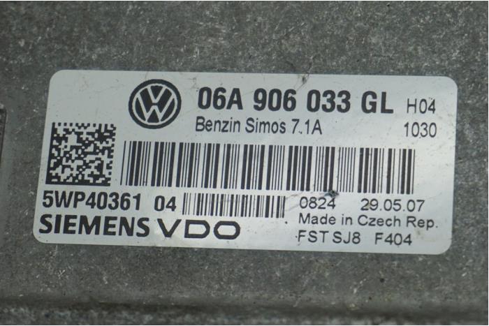 Engine management computer from a Volkswagen Golf Plus (5M1/1KP) 1.6 2007