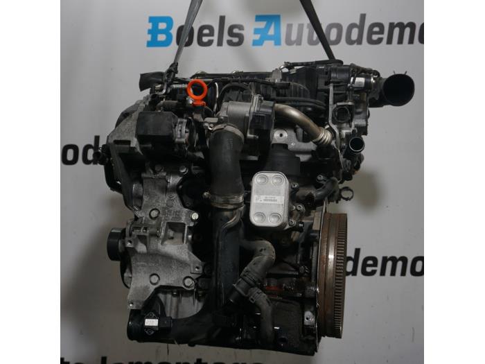 Engine from a Volkswagen Golf VI Variant (AJ5/1KA) 1.6 TDI 16V 105 2010