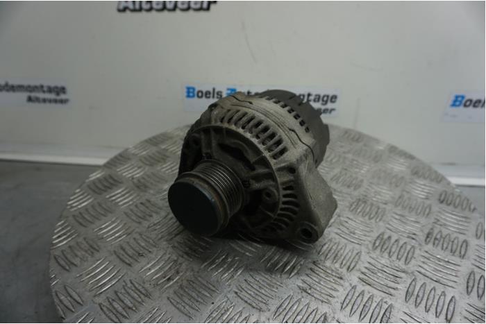 Gebrauchte Dynamo Mercedes Vito (638.0) 2.3 108D Preis € 60,00 Margenregelung angeboten von Boels Autodemontage