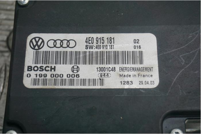 Voltage regulator from a Audi A8 (D3) 4.0 TDI V8 32V Quattro 2003