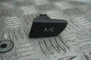 Used Air conditioning switch Toyota Aygo (B10) 1.0 12V VVT-i Price € 10,00 Margin scheme offered by Boels Autodemontage